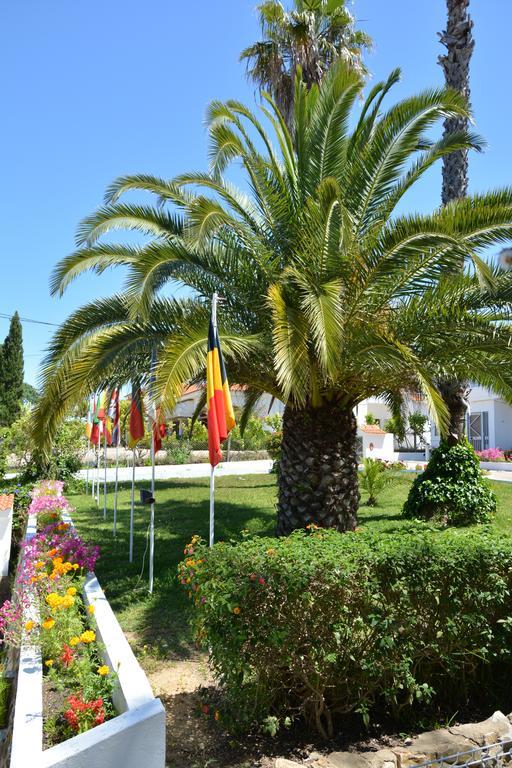 Villa Belinha - Guest House Quarteira Exterior photo